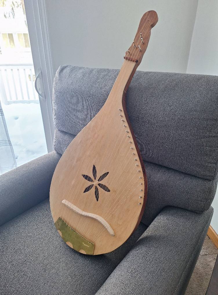 Finished folk bandura